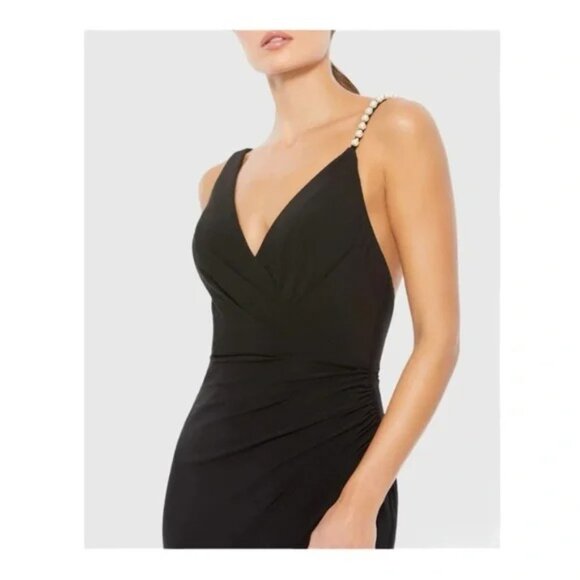 Mac Duggal Asymmetrical imitation Pearl Strap Column Black V Neck Gown Dress 14 - Picture 4 of 10